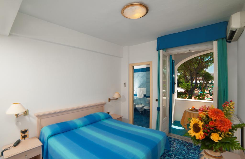 Hotel Villa Hermosa Ischia Luaran gambar